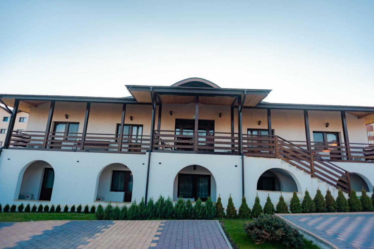 Hotel Tango Margo Valea Lupului  Exterior foto